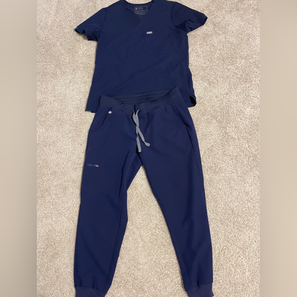 Figs scrubs